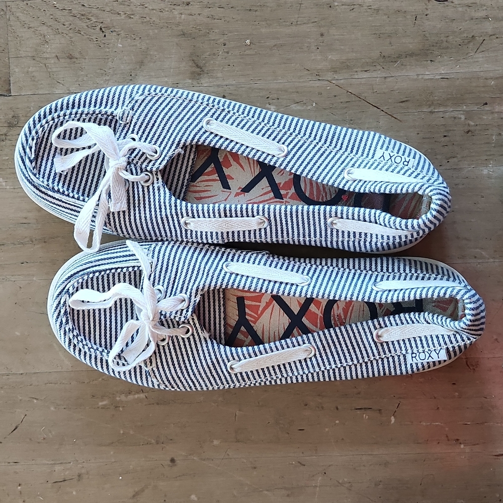 Roxy  6.5 super cute boat shoes!